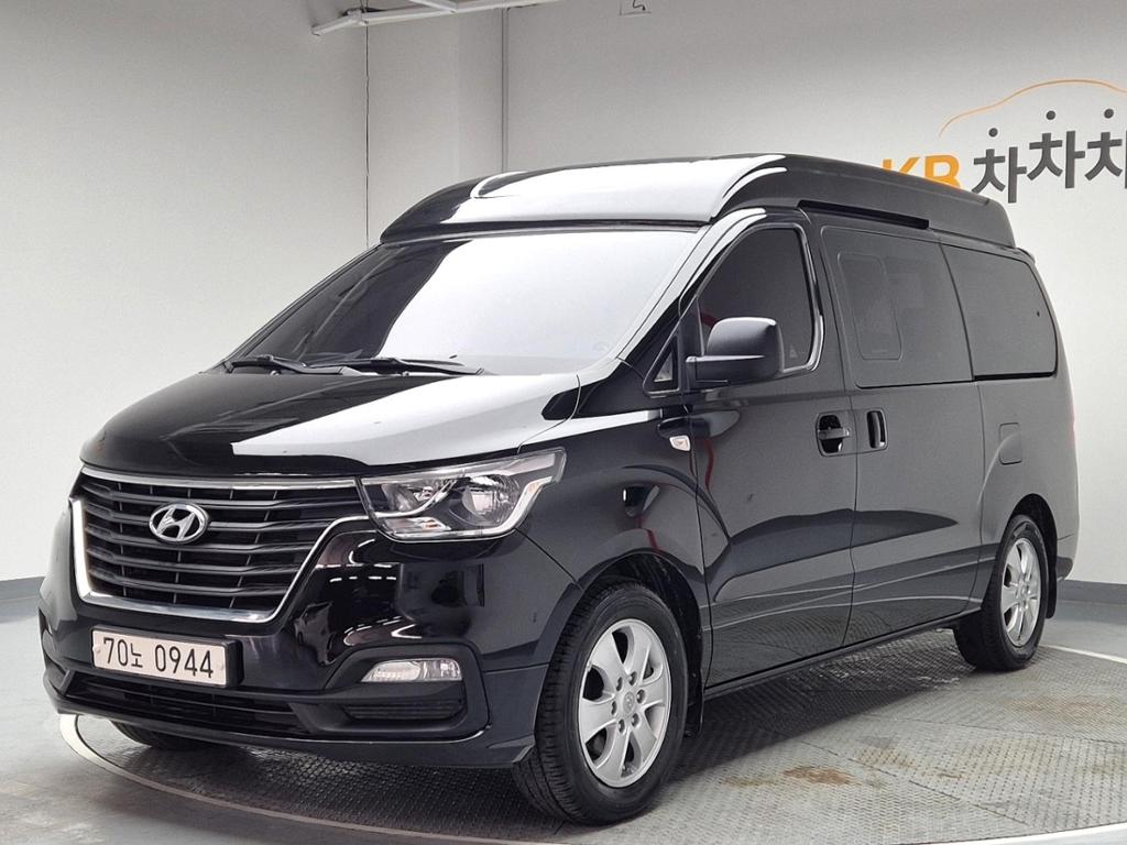 2021 HYUNDAI THE NEW GRAND STAREX 