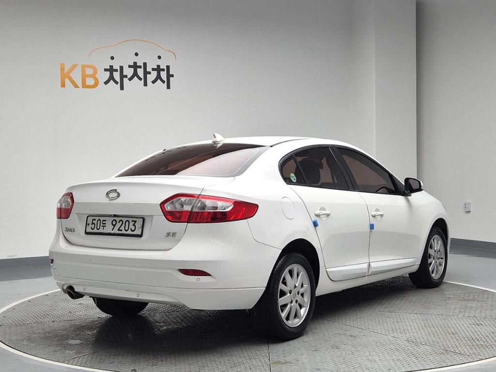 2011 RENAULT KOREA NEW SM3 