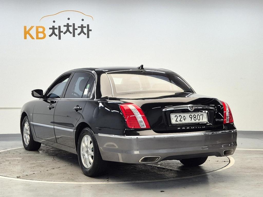 2010 KIA OPIRUS PREMIUM 