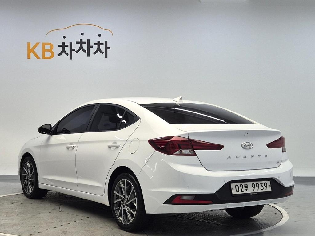 2019 HYUNDAI THE NEW AVANTE AD 