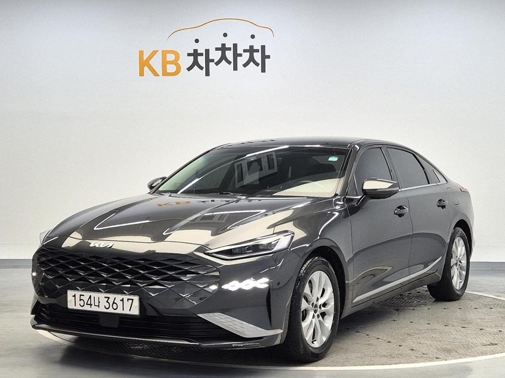 2022 KIA K8 