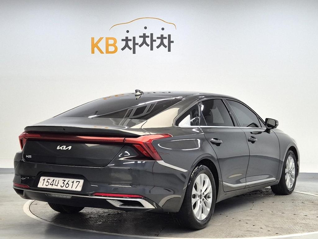 2022 KIA K8 