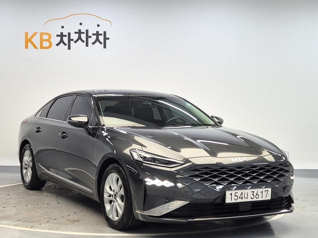 2022 KIA K8 