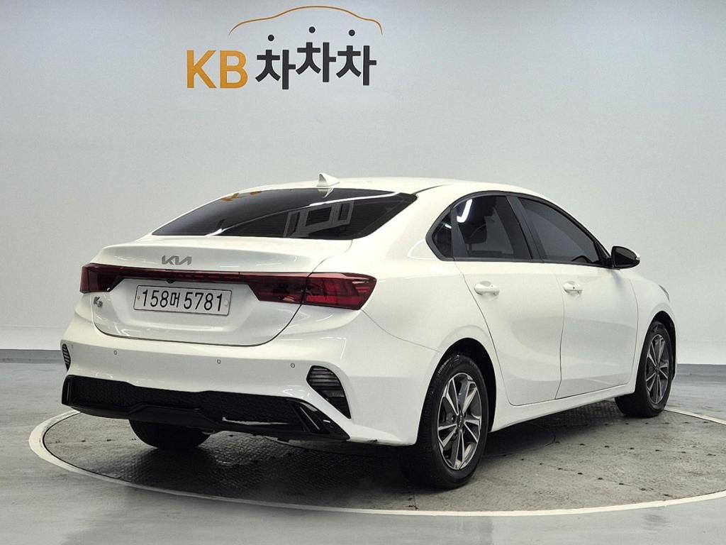 2022 KIA THE NEW K3 