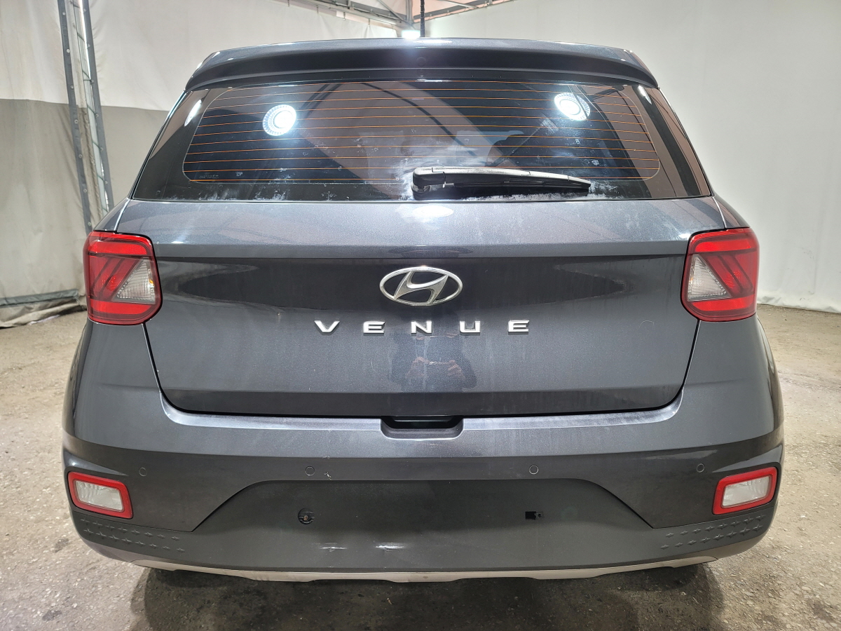 2021 HYUNDAI VENUE 
