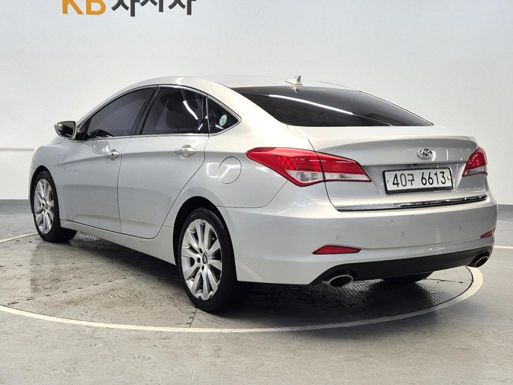 2012 HYUNDAI i40 