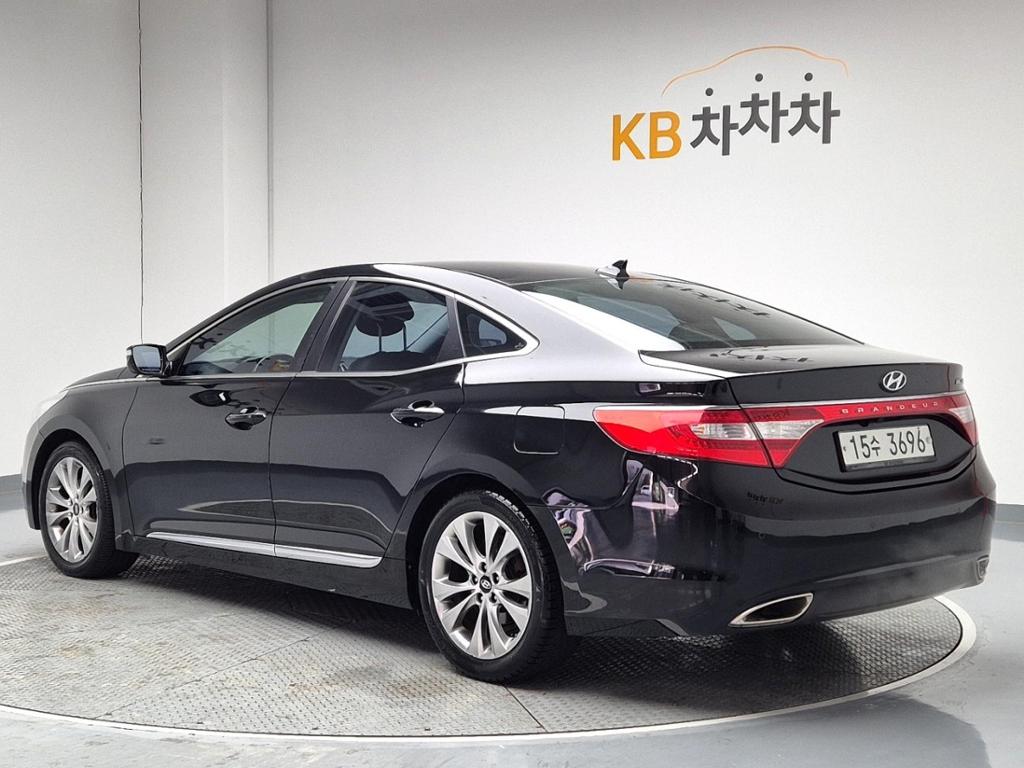 2012 HYUNDAI GRANDEUR HG 