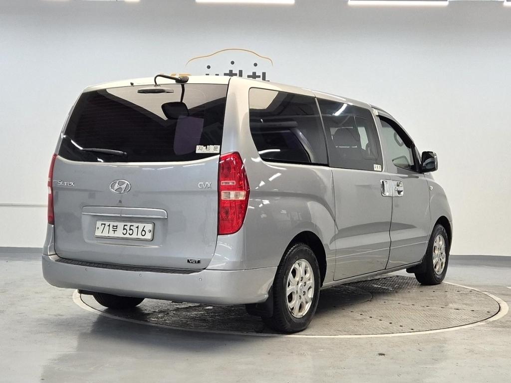 2013 HYUNDAI GRAND STAREX 