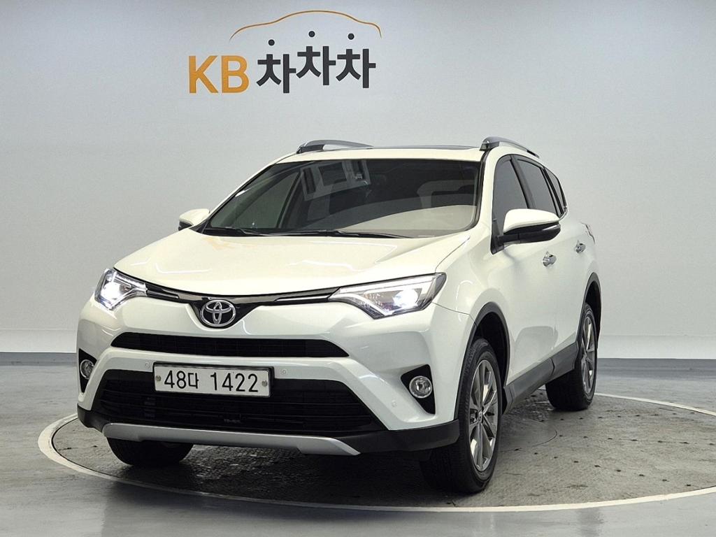 2018 TOYOTA RAV4 