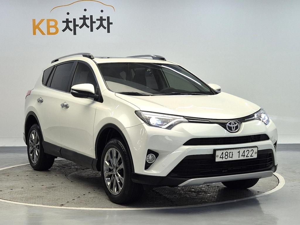 2018 TOYOTA RAV4 
