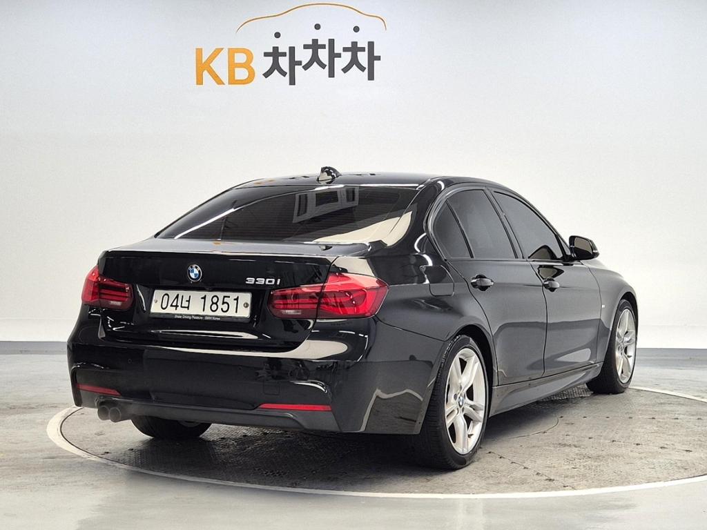 2018 BMW 3 Series (6Gen) 