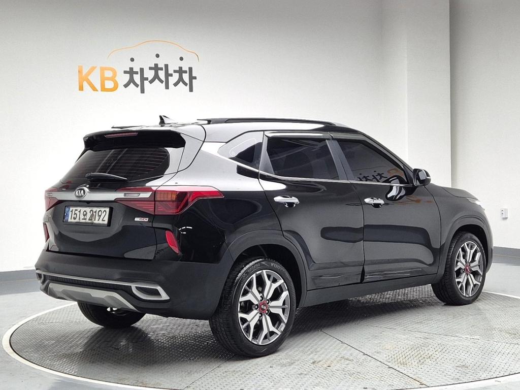 2021 KIA SELTOS 