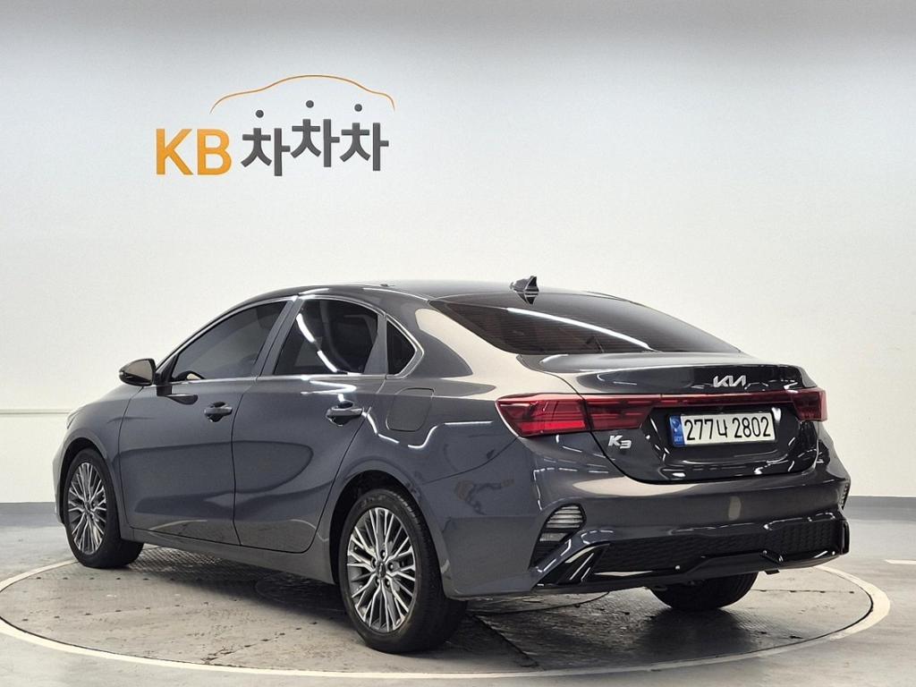 2022 KIA THE NEW K3 