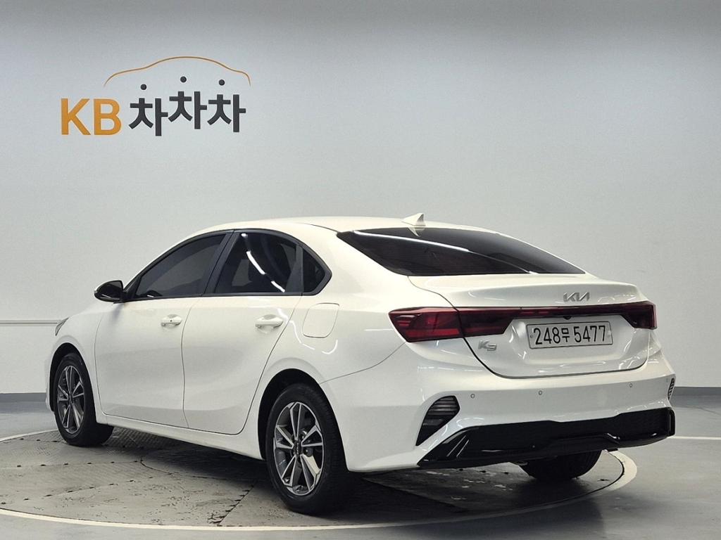2022 KIA THE NEW K3 