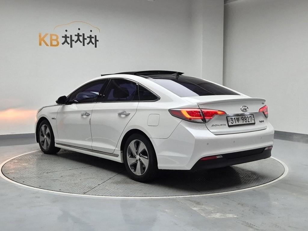 2015 HYUNDAI LF SONATA HYBRID 