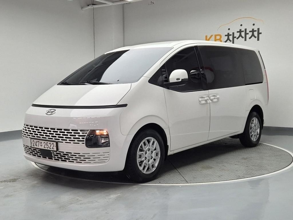 2022 HYUNDAI STARIA 