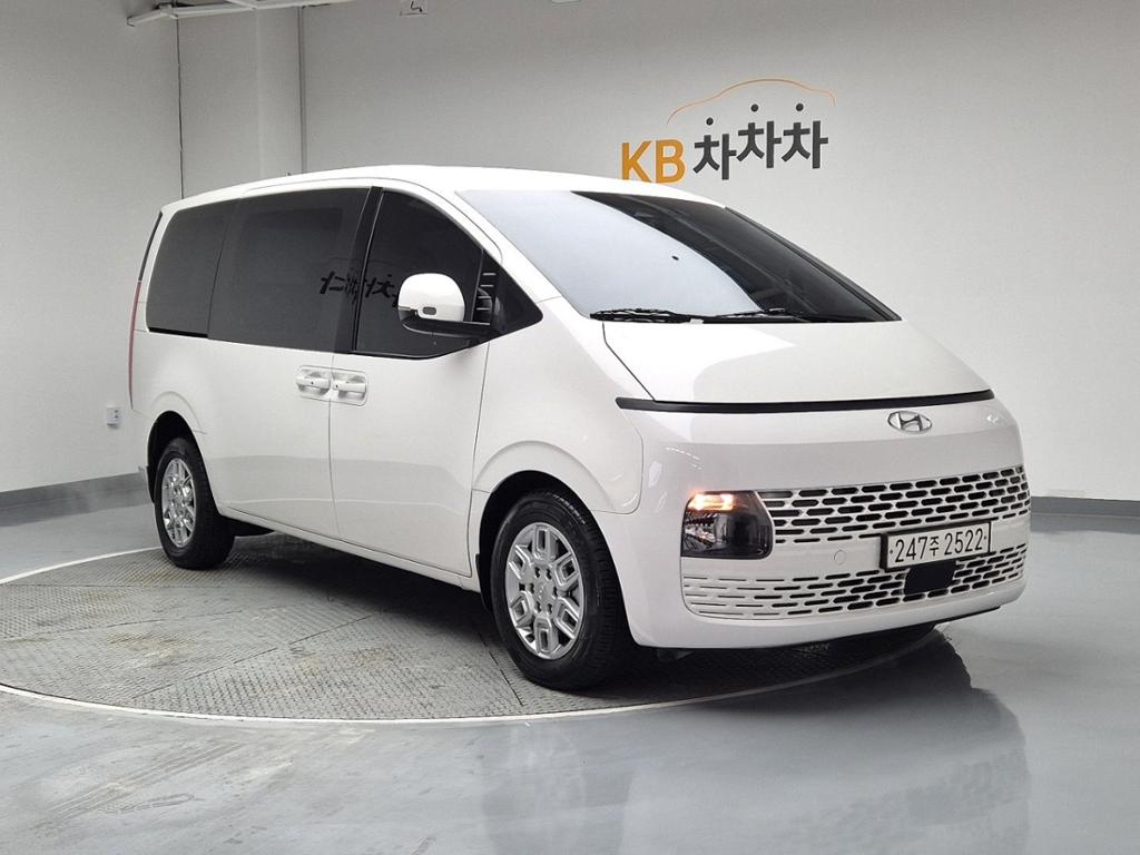 2022 HYUNDAI STARIA 