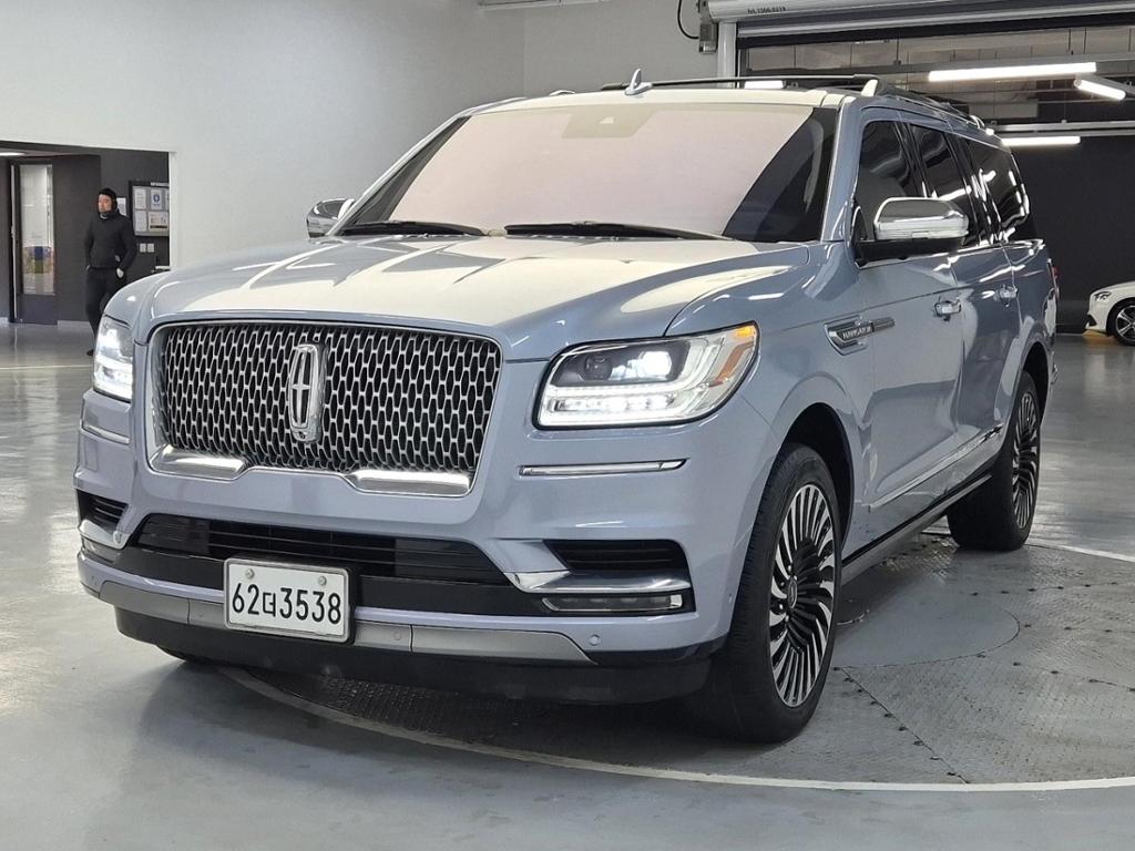 2018 LINCOLN NAVIGATOR 
