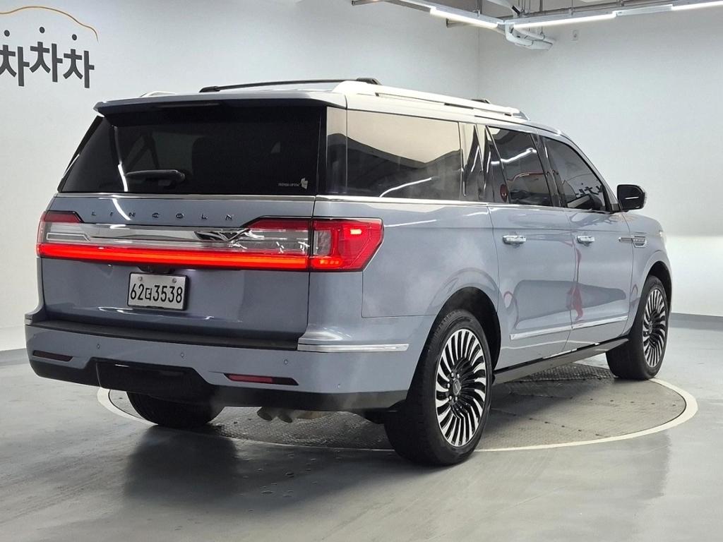 2018 LINCOLN NAVIGATOR 