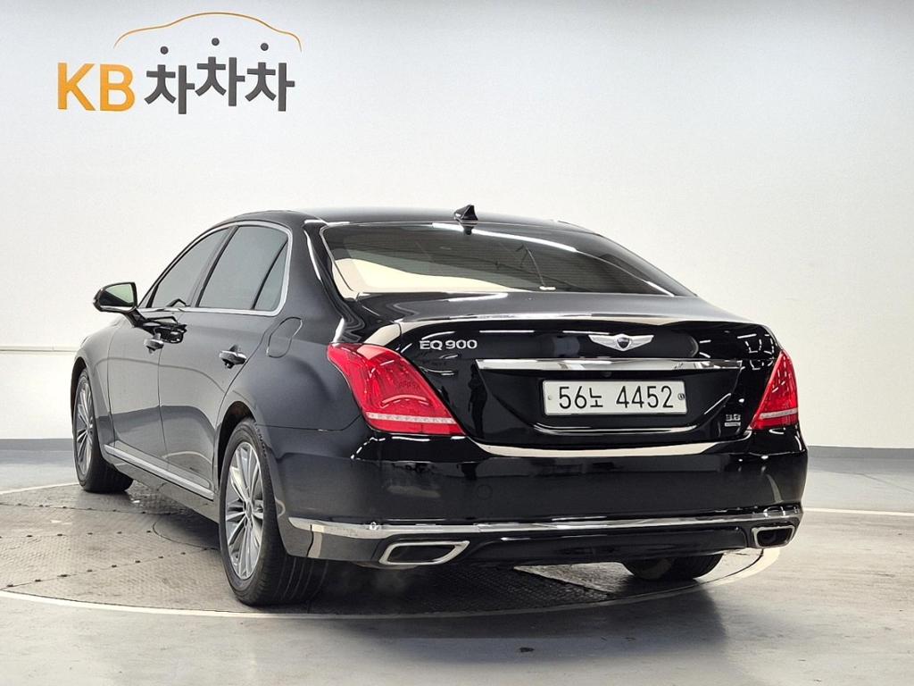 2016 GENESIS EQ900 