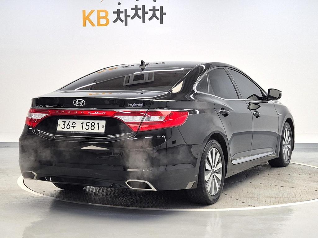 2015 HYUNDAI GRANDEUR HG HYBRID 