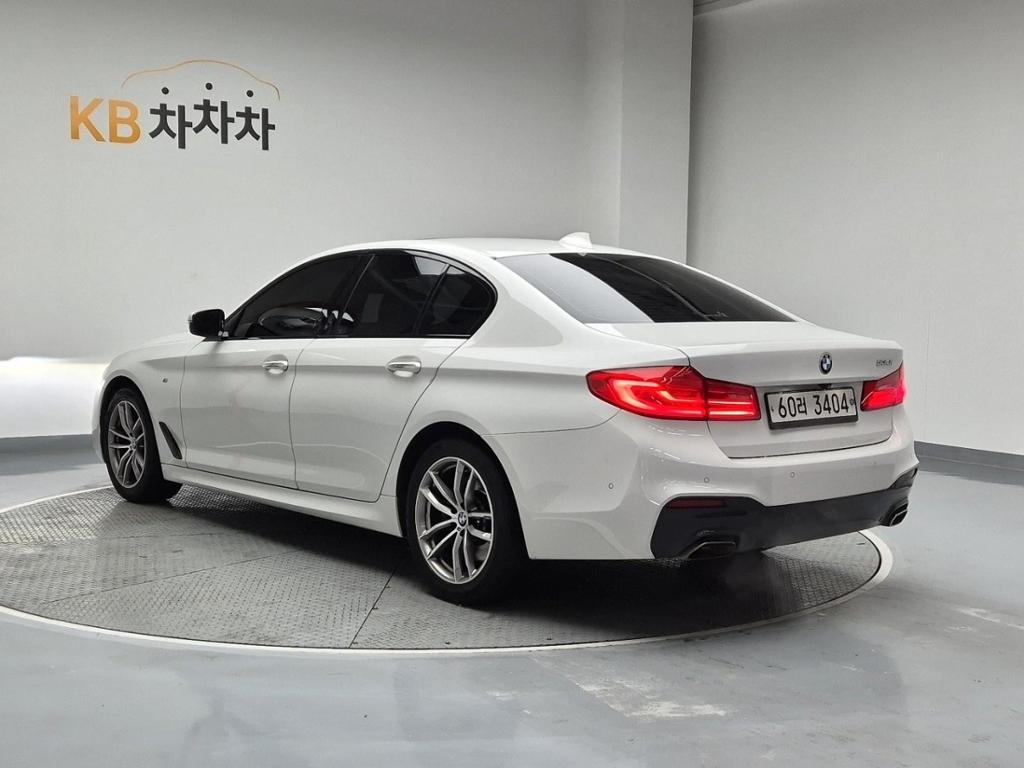 2017 BMW 5 SERIES (7Gen) 