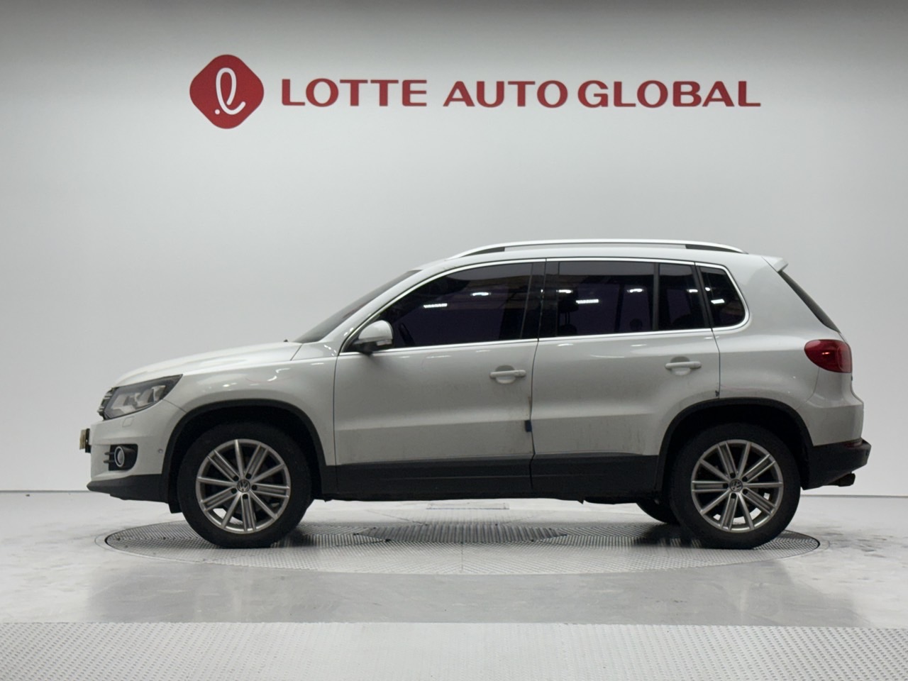 2015 VOLKSWAGEN TIGUAN 2,0 TDI BlueMotion Premium