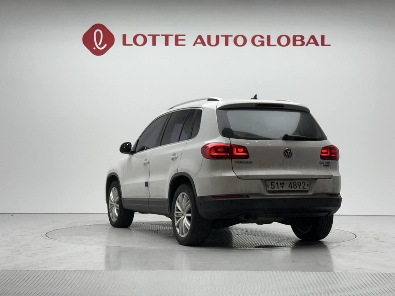 2015 VOLKSWAGEN TIGUAN 2,0 TDI BlueMotion Premium