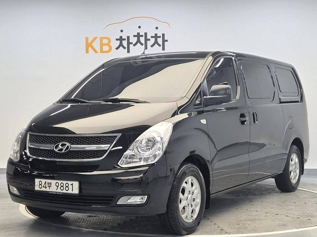 2016 HYUNDAI GRAND STAREX 