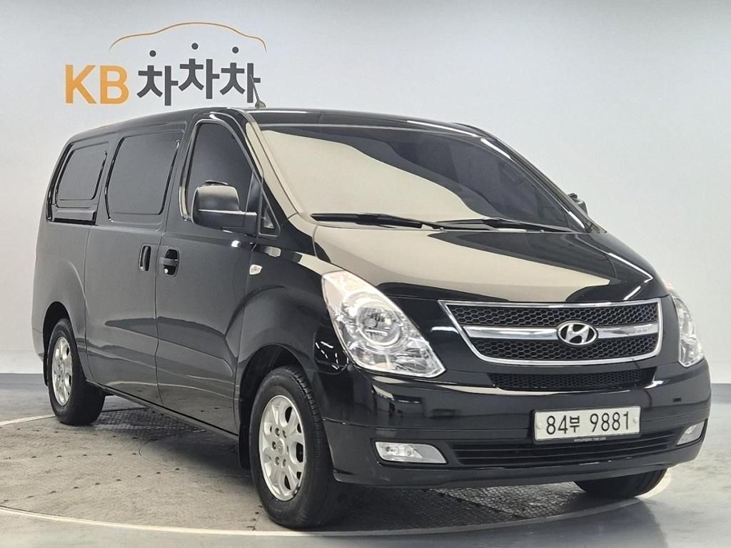 2016 HYUNDAI GRAND STAREX 