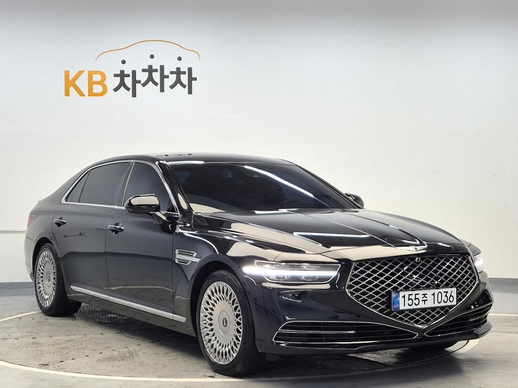 2021 GENESIS G90 