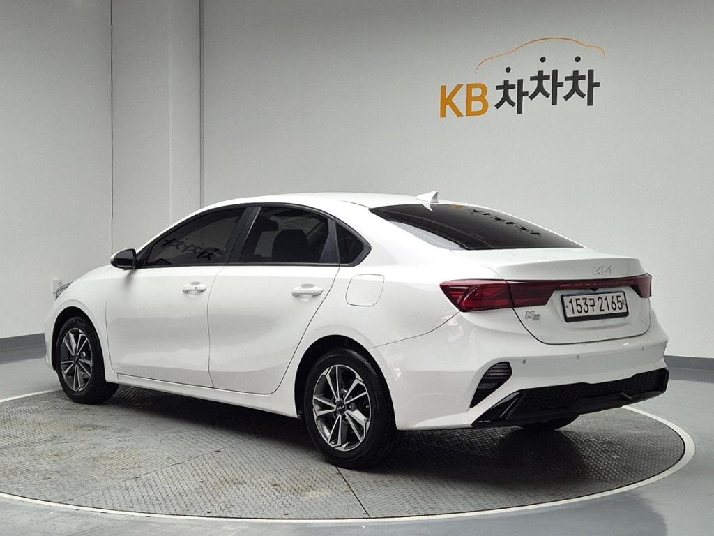 2022 KIA THE NEW K3 