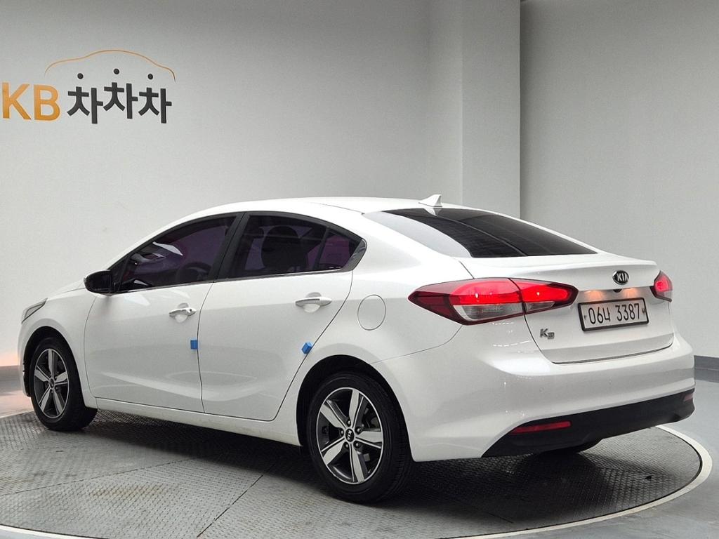 2018 KIA THE NEW K3 