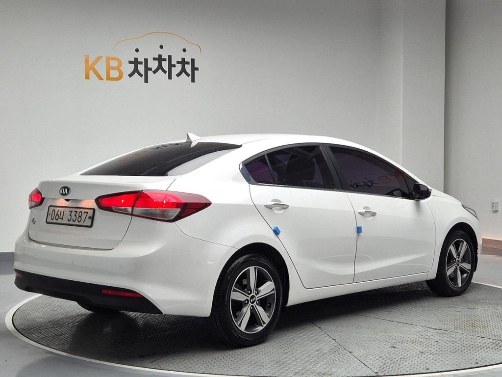 2018 KIA THE NEW K3 
