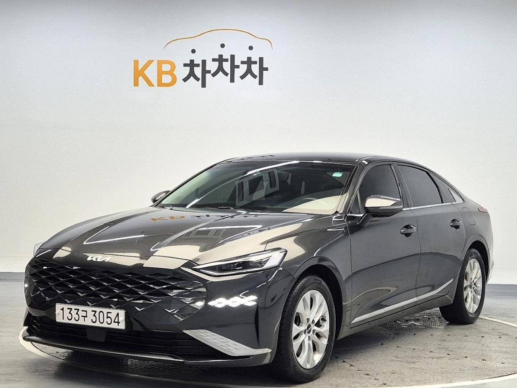 2022 KIA K8 