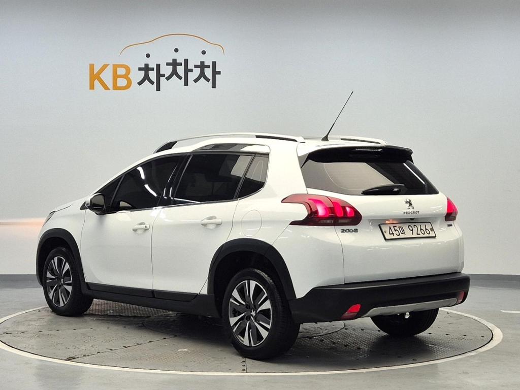 2017 PEUGEOT 2008 