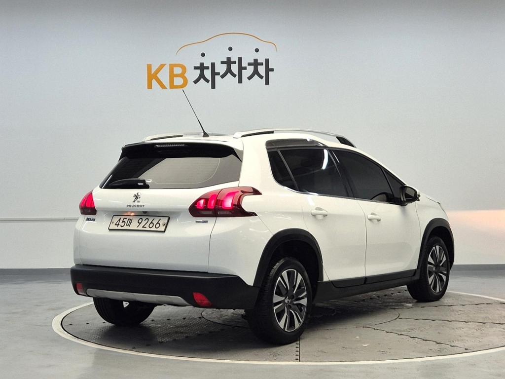 2017 PEUGEOT 2008 