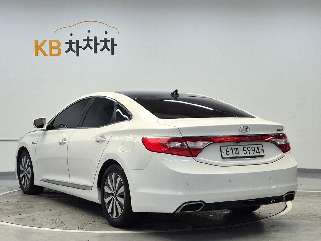 2016 HYUNDAI GRANDEUR HG HYBRID 
