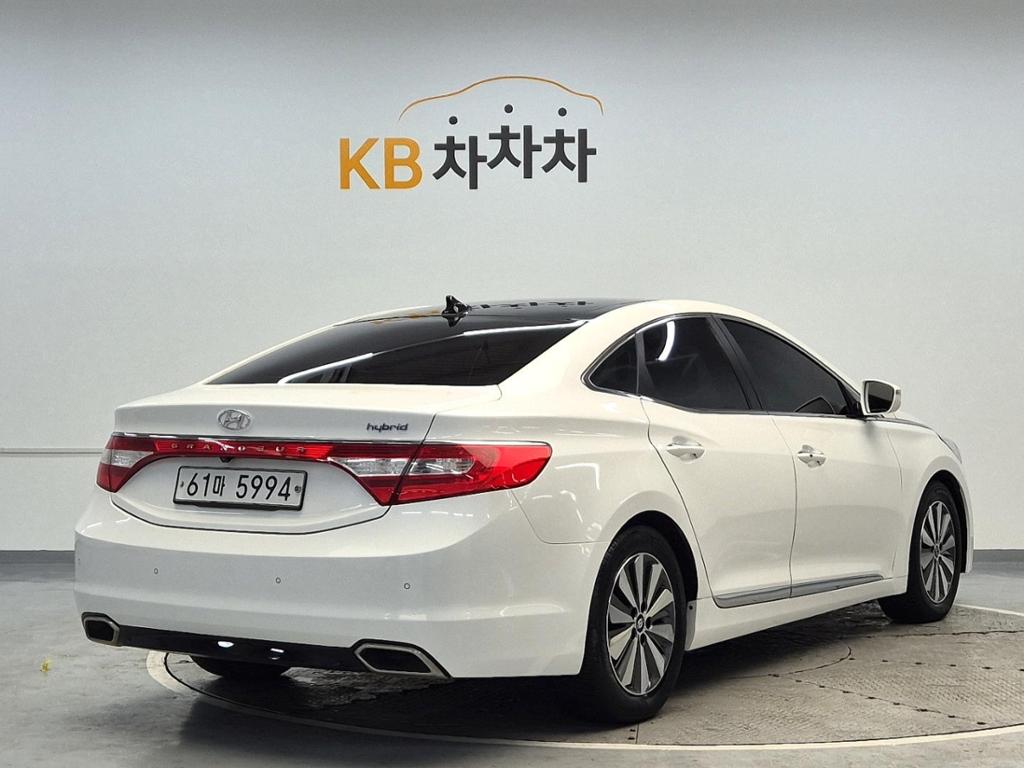 2016 HYUNDAI GRANDEUR HG HYBRID 