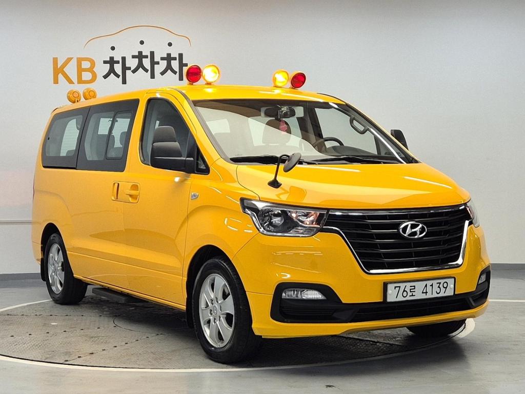2019 HYUNDAI THE NEW GRAND STAREX 