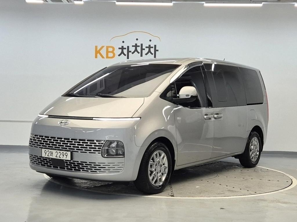 2022 HYUNDAI STARIA 