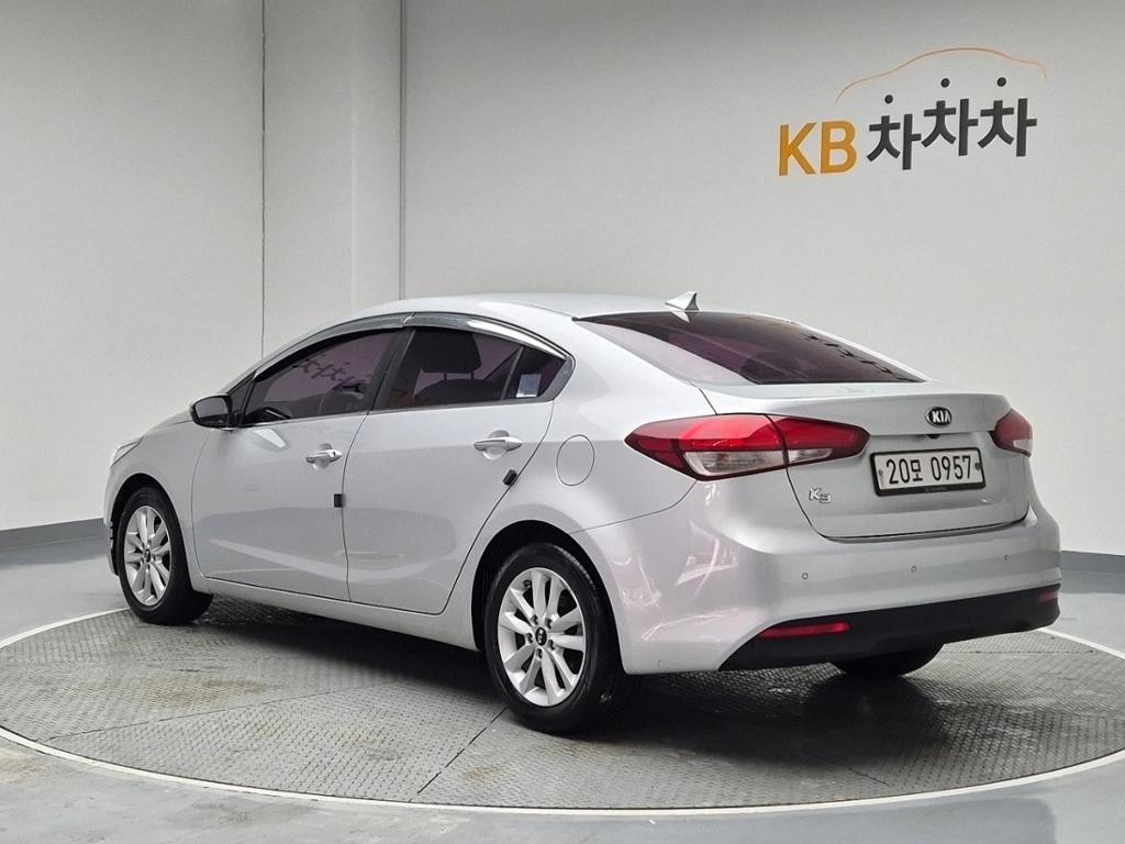2016 KIA THE NEW K3 