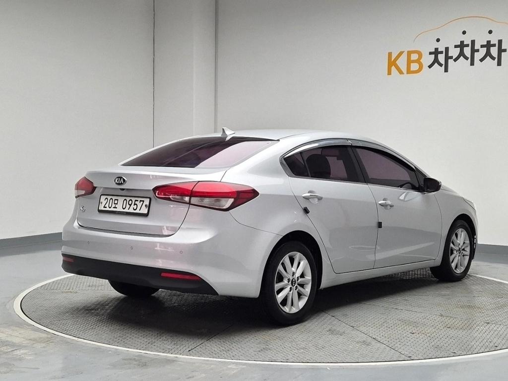 2016 KIA THE NEW K3 