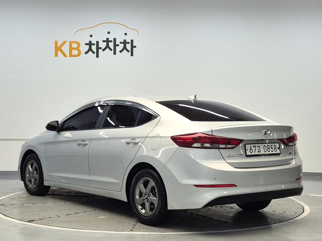 2016 HYUNDAI AVANTE AD 