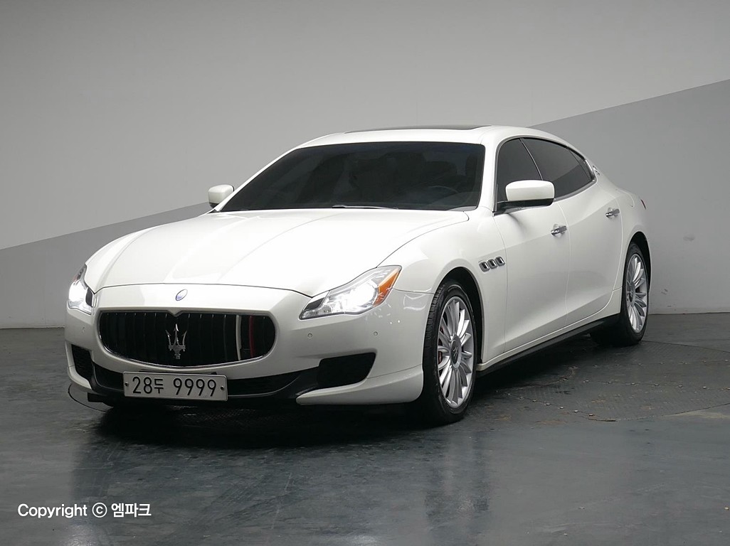 2015 MASERATI QUATRO PORTE 