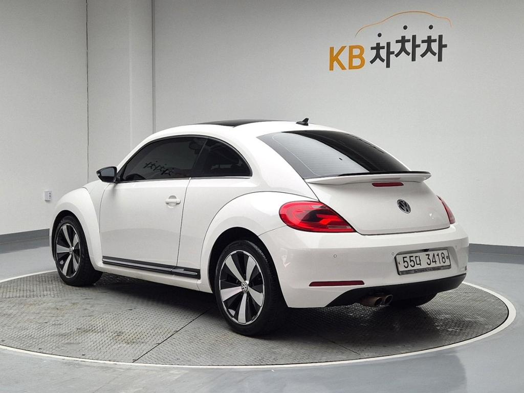 2013 VOLKSWAGEN THE BEETLE 
