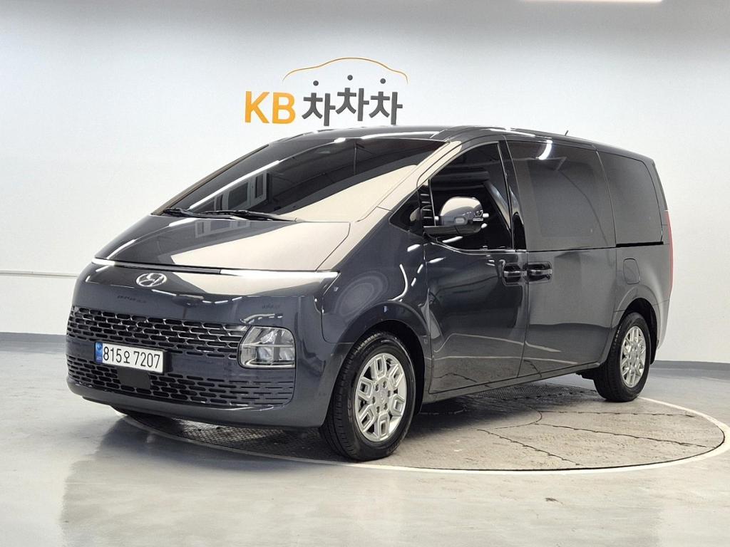 2023 HYUNDAI STARIA 