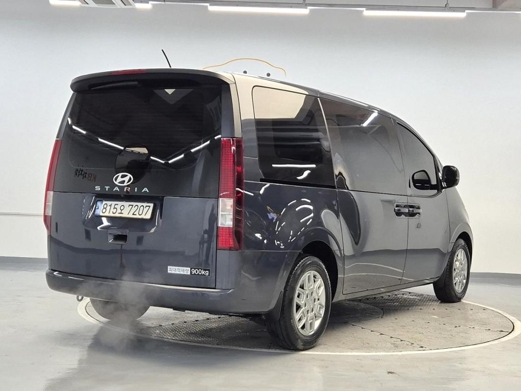 2023 HYUNDAI STARIA 