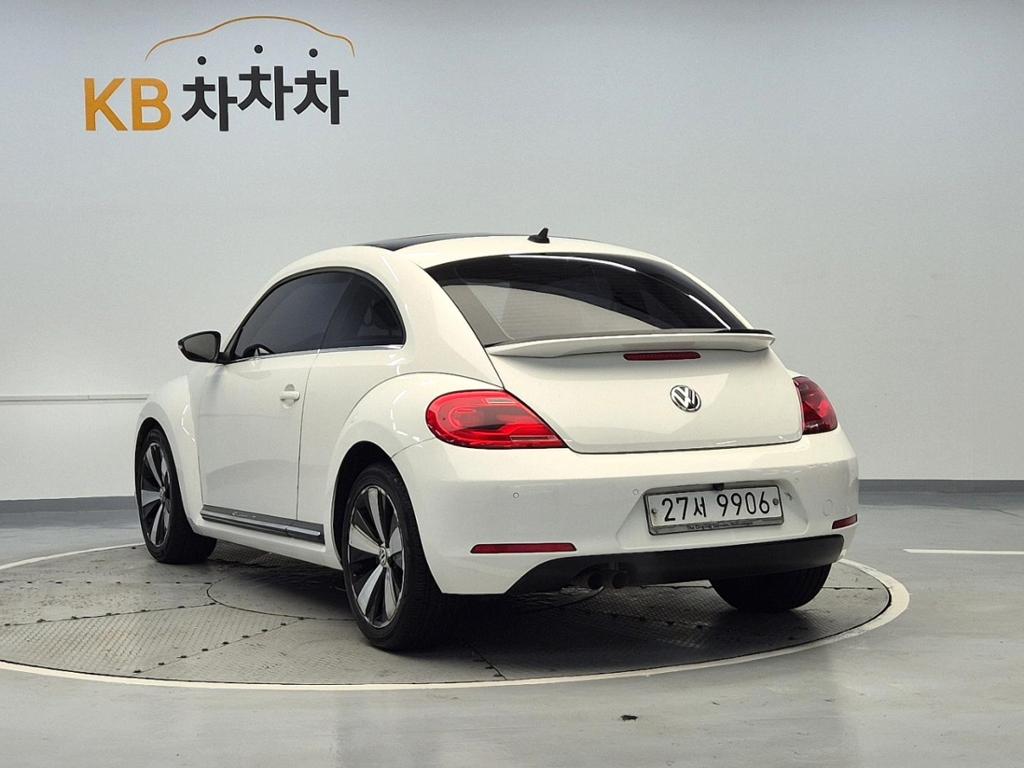 2013 VOLKSWAGEN THE BEETLE 