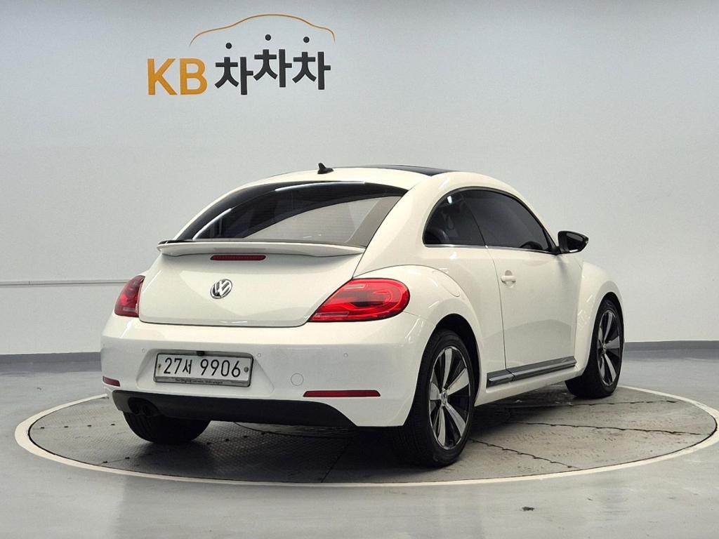 2013 VOLKSWAGEN THE BEETLE 